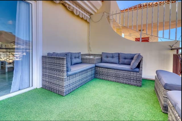 2 soveværelse Lejlighed til salg i Los Cristianos, Arona med swimmingpool garage - € 525.000 (Ref: 9123863)