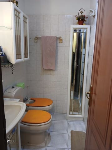 3 makuuhuone Huoneisto myytävänä paikassa Los Cristianos, Arona mukana uima-altaan - 365 000 € (Ref: 9123864)
