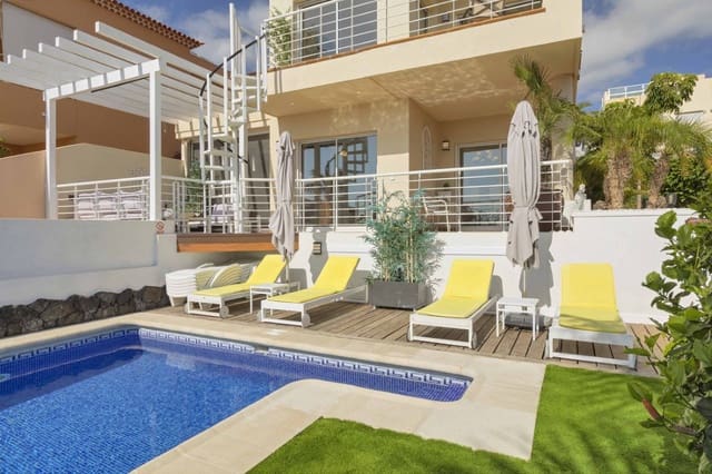 4 makuuhuone Huvila myytävänä paikassa Puerto Santiago, Santiago del Teide mukana uima-altaan 
autotalli - 1 050 000 € (Ref: 9129254)