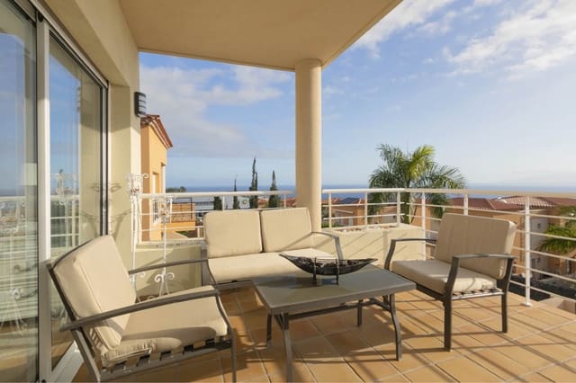 4 makuuhuone Huvila myytävänä paikassa Puerto Santiago, Santiago del Teide mukana uima-altaan 
autotalli - 1 050 000 € (Ref: 9129254)