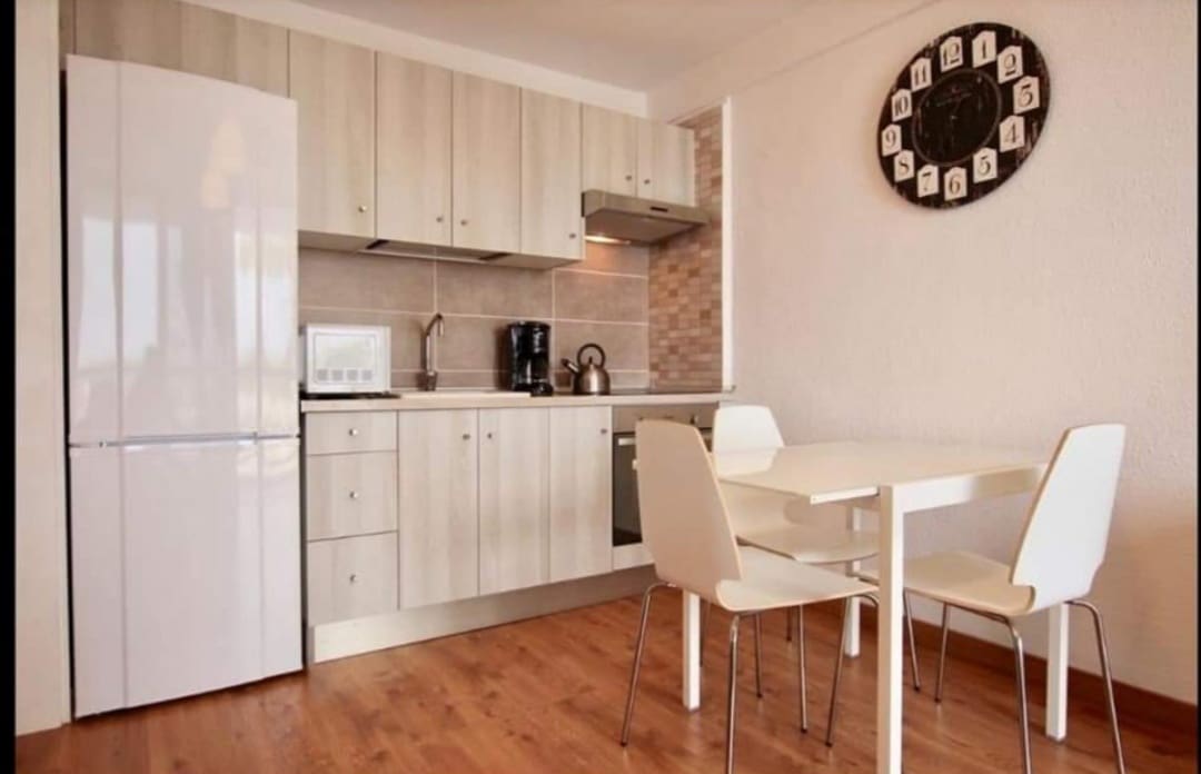 2 soveværelse Lejlighed til salg i Playa de las Americas med swimmingpool garage - € 630.000 (Ref: 9148234)