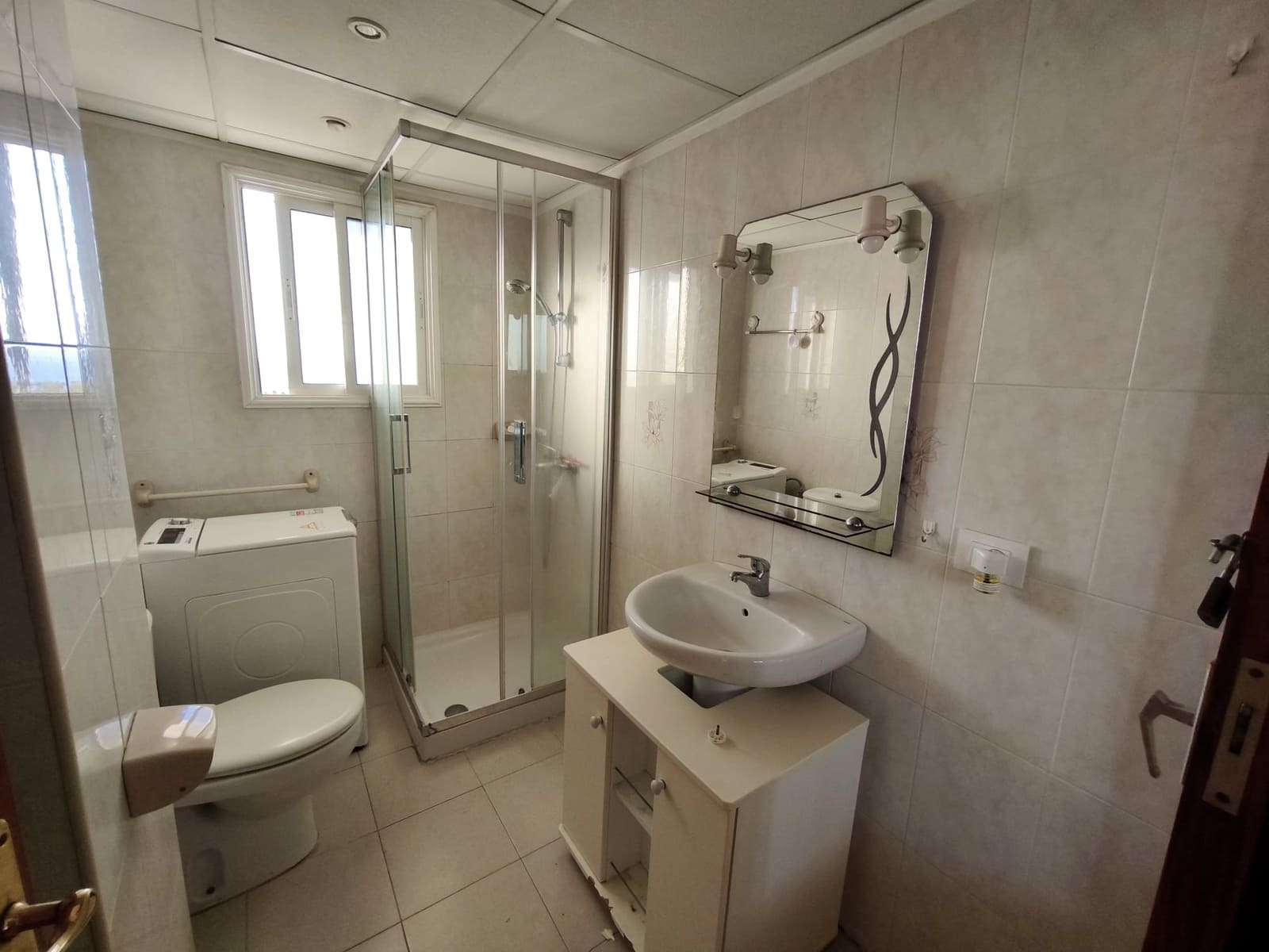 1 bedroom Apartment for sale in Playa de las Americas with pool garage - € 269,000 (Ref: 9470030)