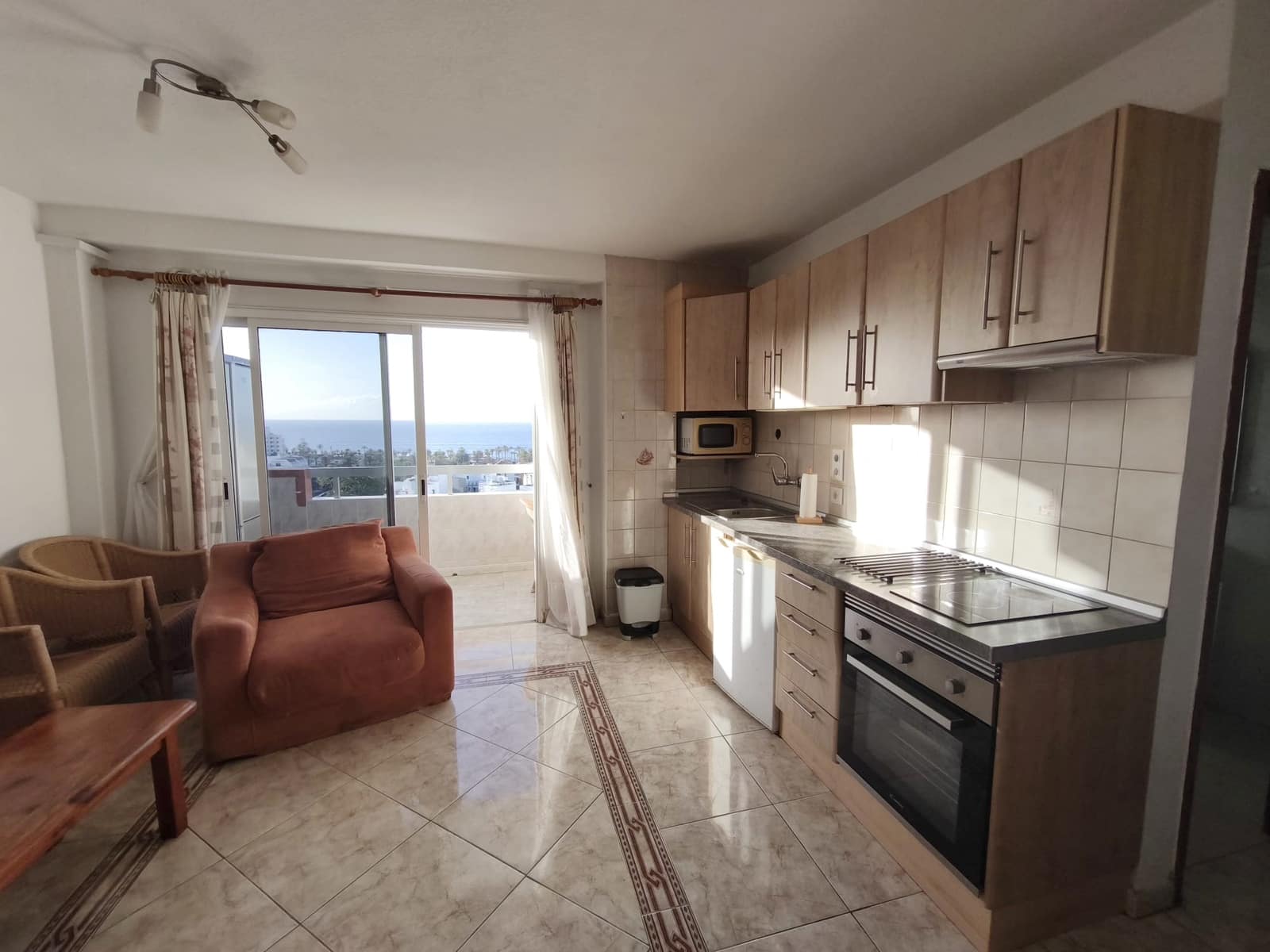 1 bedroom Apartment for sale in Playa de las Americas with pool garage - € 269,000 (Ref: 9470030)