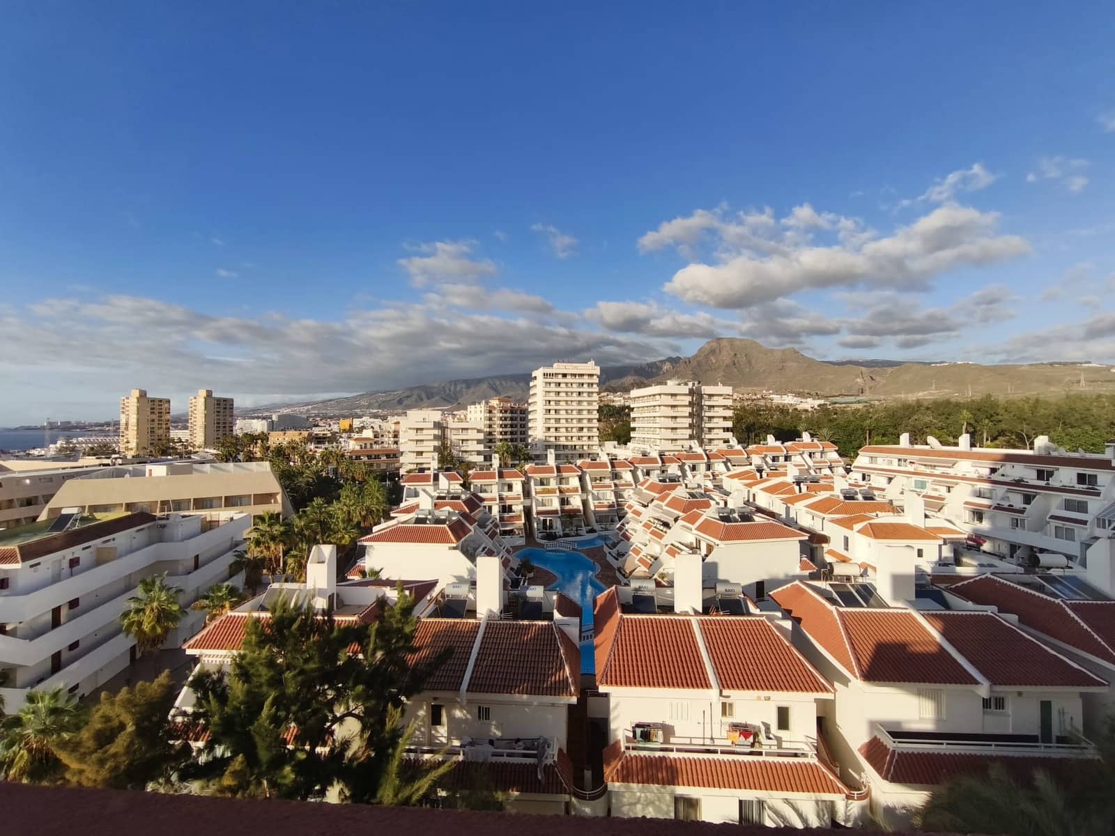1 bedroom Apartment for sale in Playa de las Americas with pool garage - € 269,000 (Ref: 9470030)