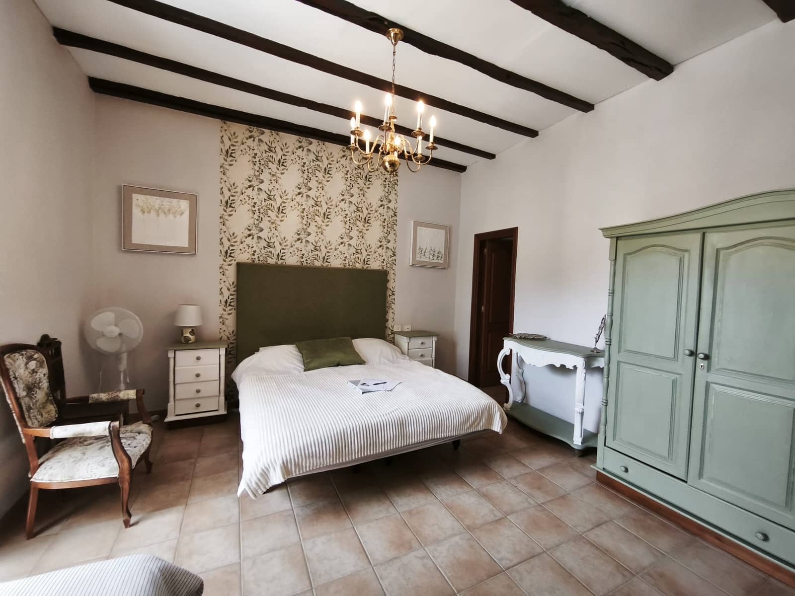 11 bedroom Commercial for sale in Vilaflor with pool - € 195,000 (Ref: 9635100)