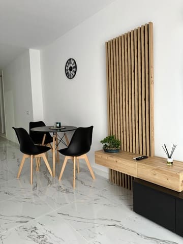 1 makuuhuone Huoneisto myytävänä paikassa Torviscas, Adeje mukana uima-altaan - 325 000 € (Ref: 9643330)