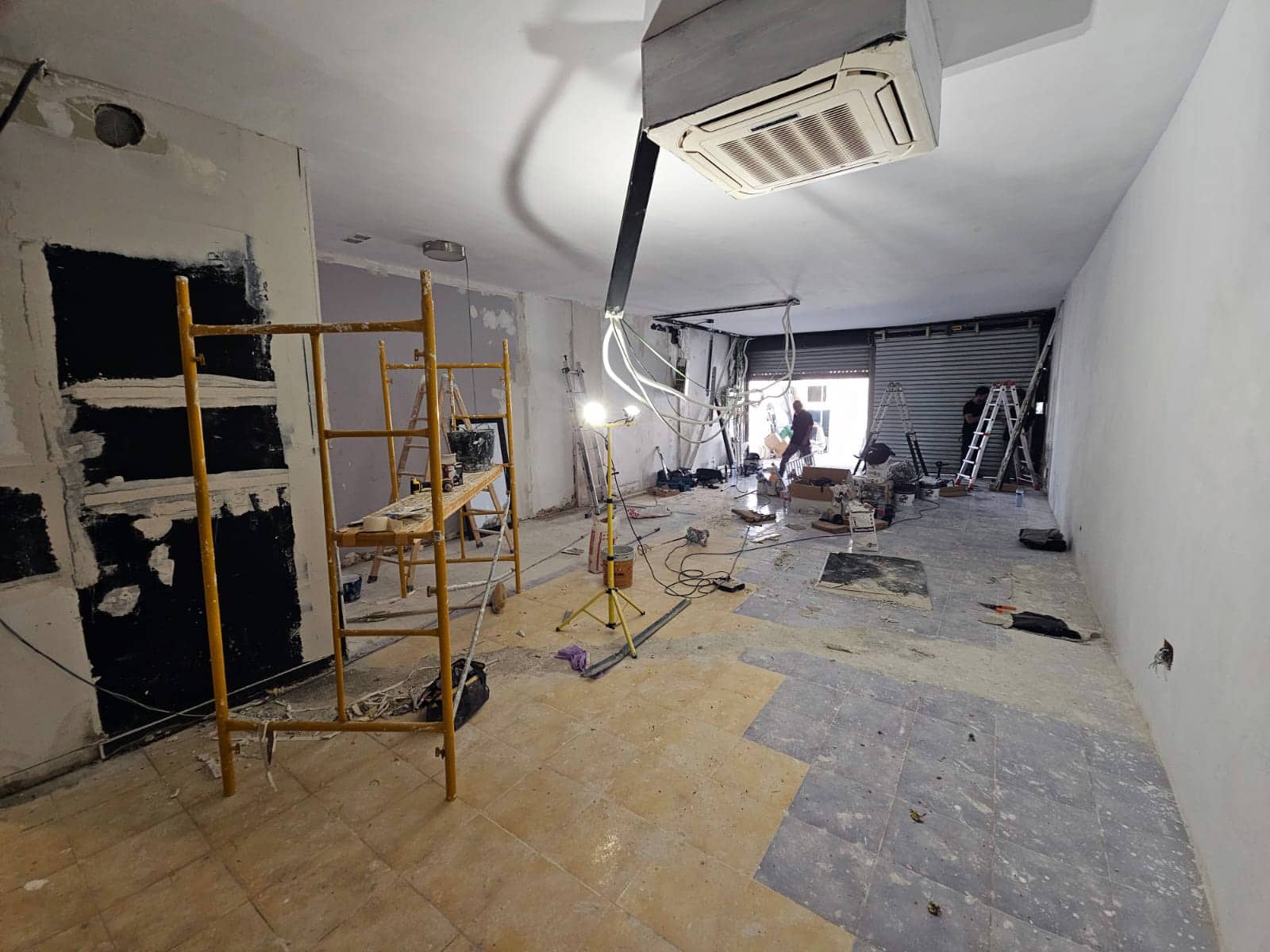 Commerciale da affittare in Playa de las Americas - 1.200 € (Rif: 9672717)