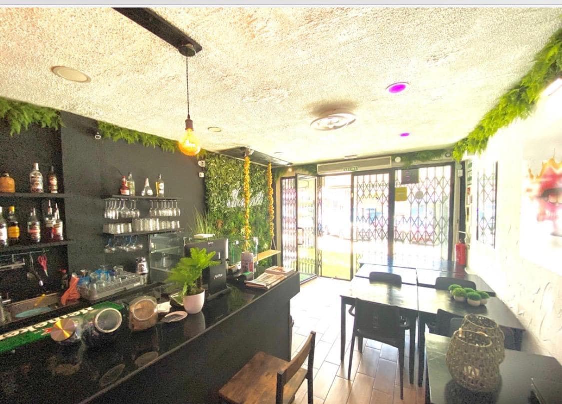 Komercyjne na sprzedaż w Playa de las Americas - 30 000 € (Ref: 9872523)