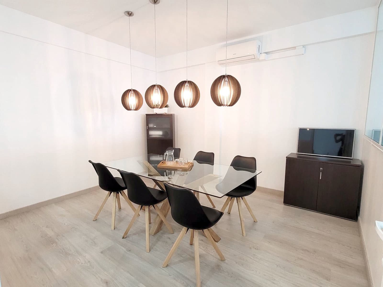 Kommersiell til salgs i San Eugenio - € 95 000 (Ref: 9909453)