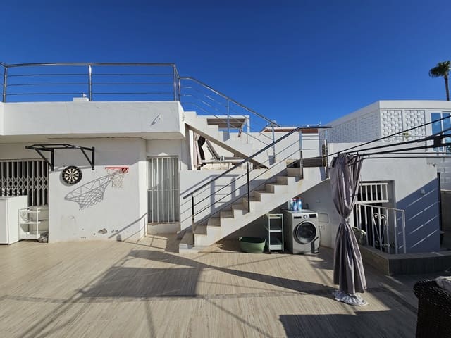 2 sypialnia Dom szeregowy na sprzedaż w San Eugenio, Adeje z garażem - 1 095 000 € (Ref: 9911977)