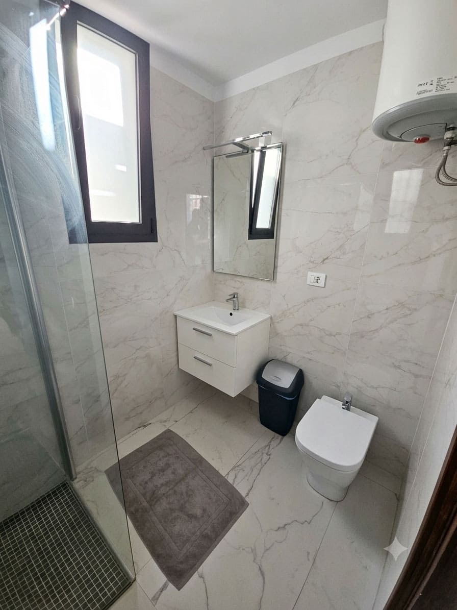 2 sypialnia Dom szeregowy na sprzedaż w San Eugenio z basenem garażem - 1 095 000 € (Ref: 9911977)