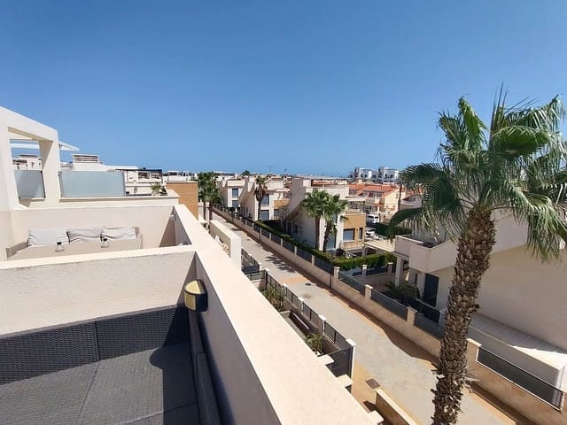 Casa de 2 habitaciones en La Zenia, Orihuela en alquiler con piscina garaje - 1.450 € (Ref: 10104266)