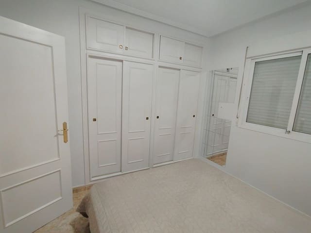2 makuuhuone Huoneisto vuokrattavana paikassa Punta Prima, Torrevieja mukana uima-altaan 
autotalli - 850 € (Ref: 10113414)