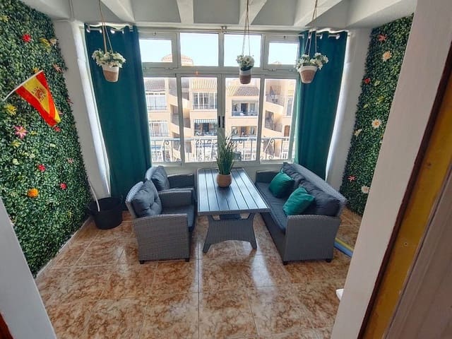 2 makuuhuone Huoneisto vuokrattavana paikassa Punta Prima, Torrevieja mukana uima-altaan 
autotalli - 850 € (Ref: 10113414)