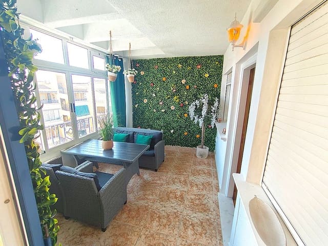 2 makuuhuone Huoneisto vuokrattavana paikassa Punta Prima, Torrevieja mukana uima-altaan 
autotalli - 850 € (Ref: 10113414)