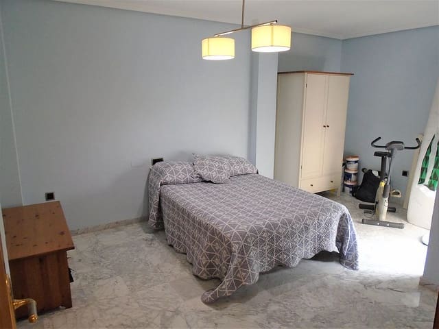 4 soveværelse Penthouse til salg i Las Piscinas Naturales, Torrevieja - € 298.950 (Ref: 7473646)