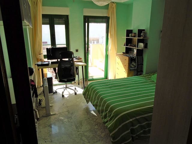 4 soveværelse Penthouse til salg i Las Piscinas Naturales, Torrevieja - € 298.950 (Ref: 7473646)