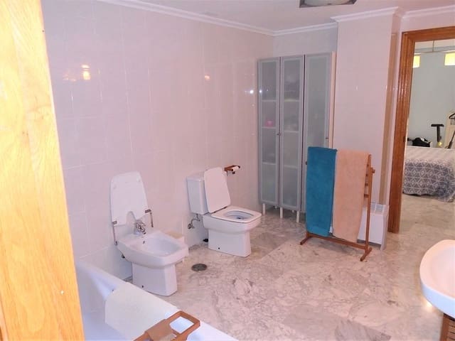 4 soveværelse Penthouse til salg i Las Piscinas Naturales, Torrevieja - € 298.950 (Ref: 7473646)