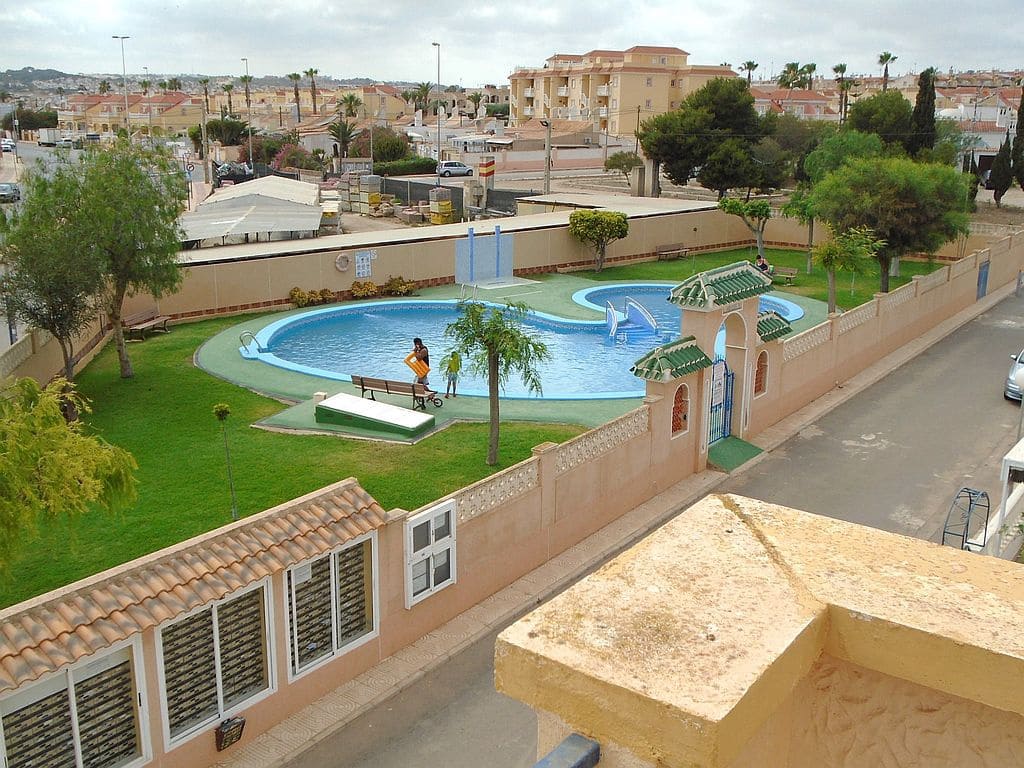 3 sypialnia Dom na sprzedaż w Playa Flamenca z basenem garażem - 299 000 € (Ref: 8355683)