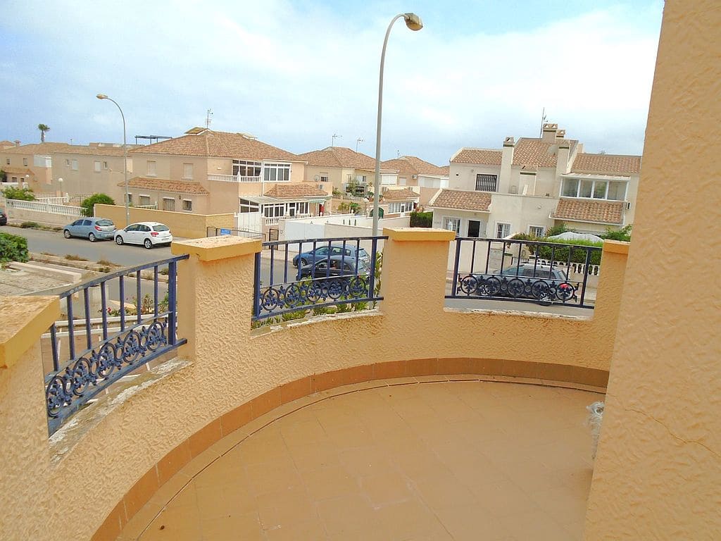 3 sypialnia Dom na sprzedaż w Playa Flamenca z basenem garażem - 299 000 € (Ref: 8355683)