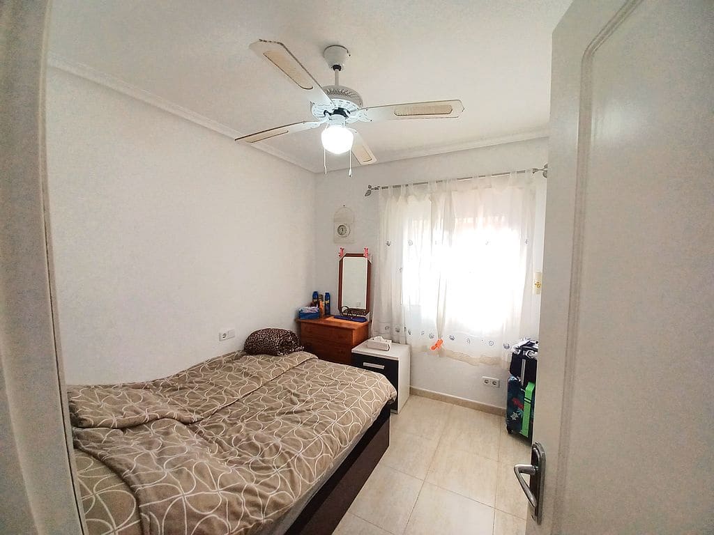 Chalet de 3 habitaciones en Pilar de la Horadada en venta con piscina garaje - 260.000 € (Ref: 8680971)