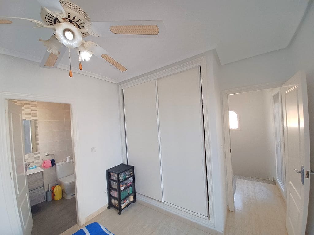 Chalet de 3 habitaciones en Pilar de la Horadada en venta con piscina garaje - 260.000 € (Ref: 8680971)