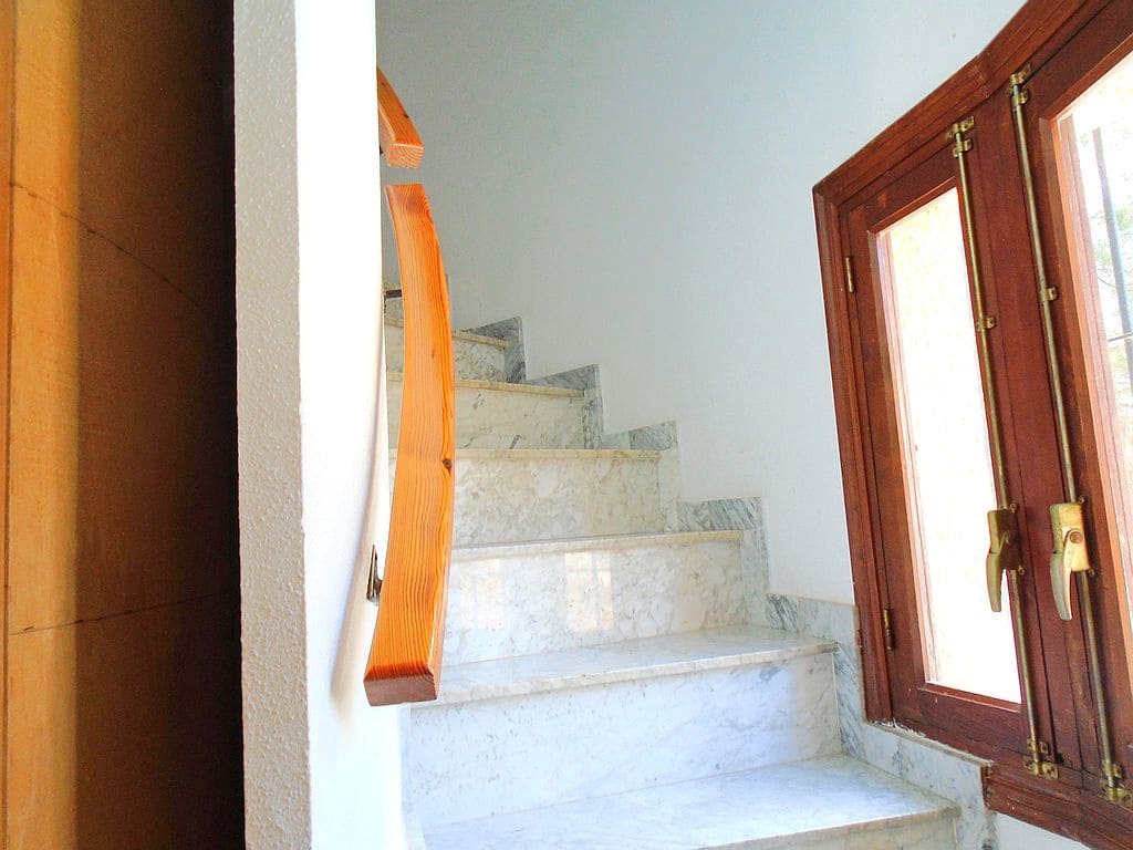 6 soveværelse Rækkehus til salg i Filipinas med swimmingpool garage - € 450.000 (Ref: 8989704)