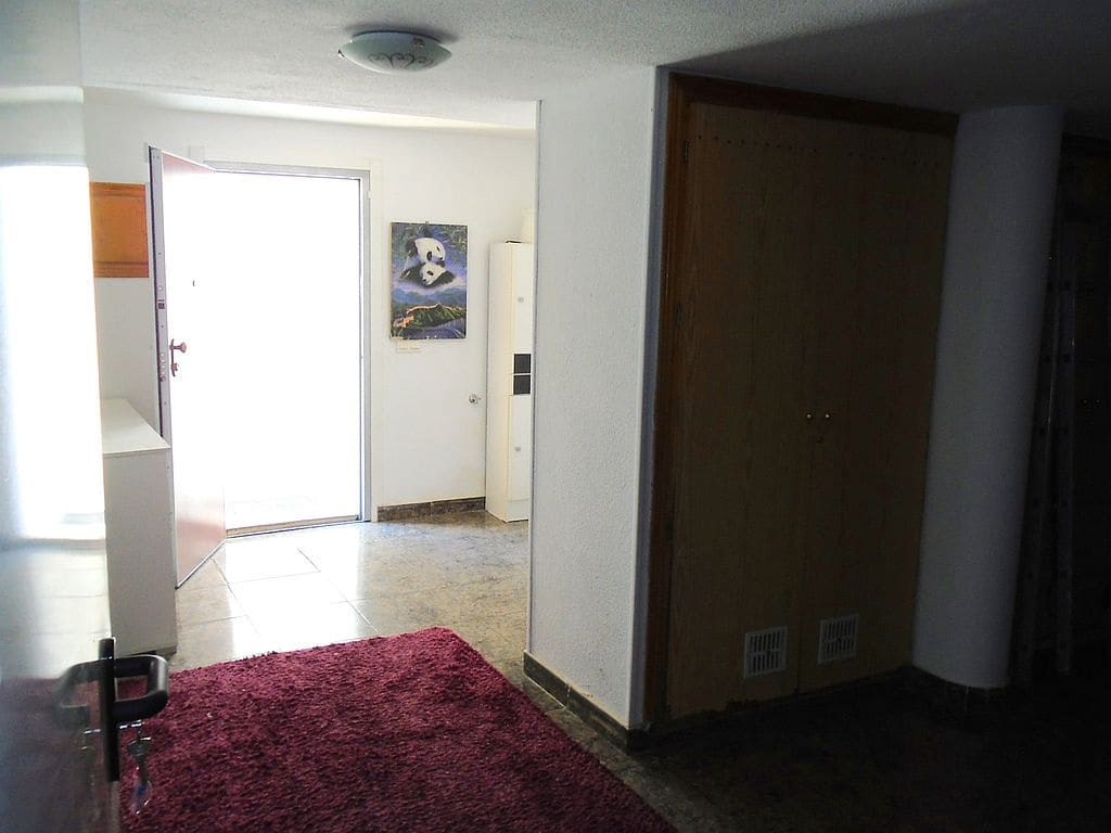 6 soveværelse Rækkehus til salg i Filipinas med swimmingpool garage - € 450.000 (Ref: 8989704)