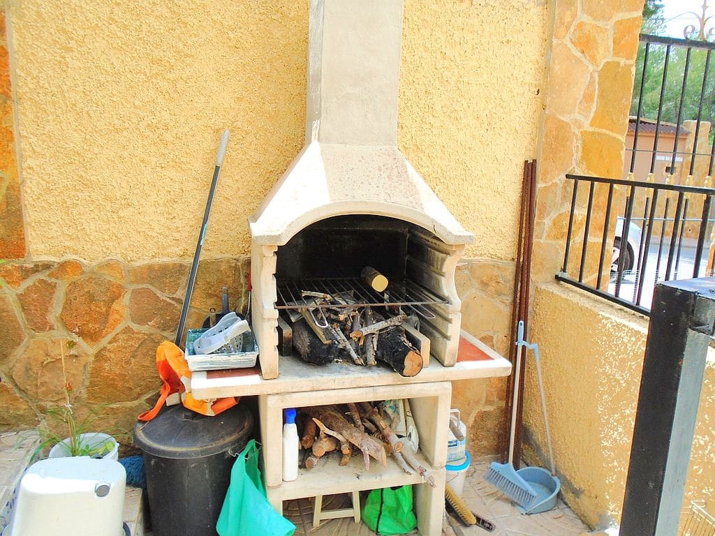 6 soveværelse Rækkehus til salg i Filipinas med swimmingpool garage - € 450.000 (Ref: 8989704)