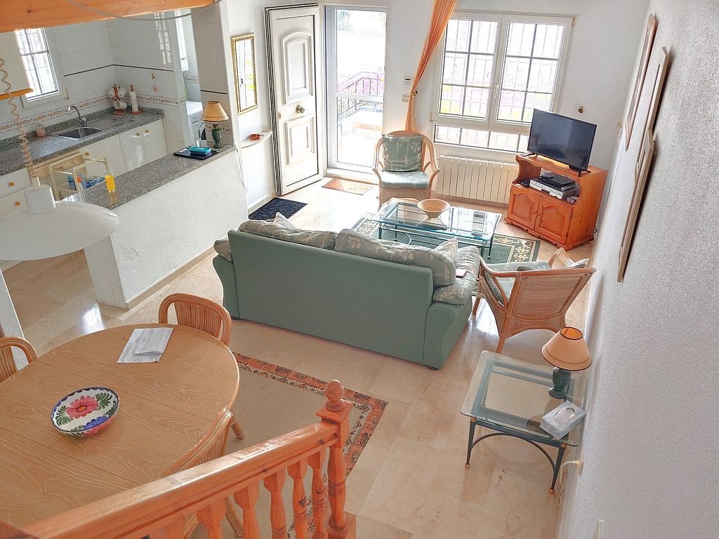 3 soveværelse Byhus til salg i Villamartin med swimmingpool garage - € 260.000 (Ref: 9193069)