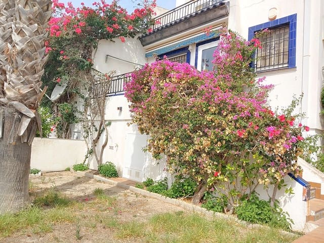 3 bedroom Townhouse for sale in Villamartin, Orihuela with pool garage - € 260,000 (Ref: 9193069)