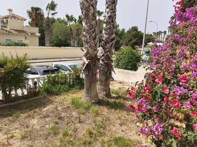 3 bedroom Townhouse for sale in Villamartin, Orihuela with pool garage - € 260,000 (Ref: 9193069)