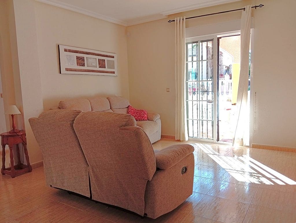 Apartamento de 2 habitaciones en Orihuela Costa en venta con piscina - 145.000 € (Ref: 9283153)