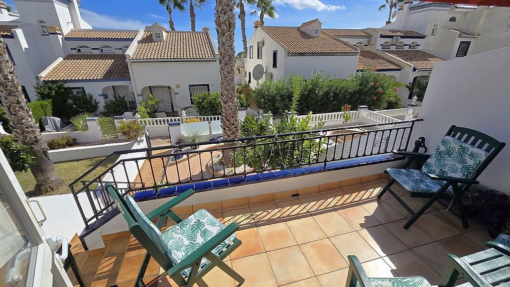 3 bedroom Townhouse for sale in Orihuela Costa with pool - € 239,950 (Ref: 9325418)