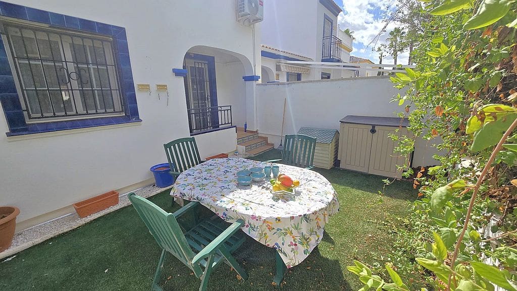 3 bedroom Townhouse for sale in Orihuela Costa with pool - € 239,950 (Ref: 9325418)