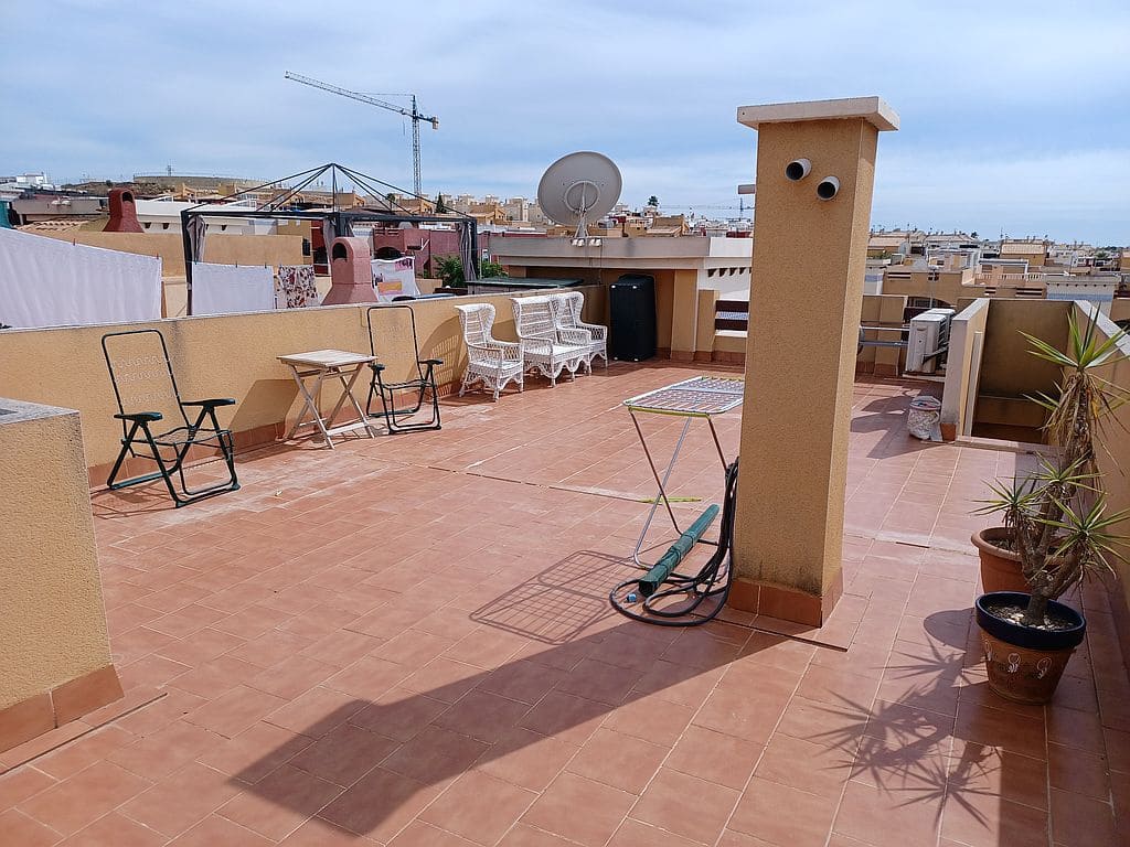 2 soveværelse Lejlighed til salg i Dream Hills med swimmingpool garage - € 135.000 (Ref: 9386684)