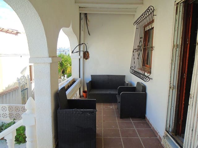 4 bedroom Townhouse for sale in San Miguel de Salinas - € 145,000 (Ref: 9528460)