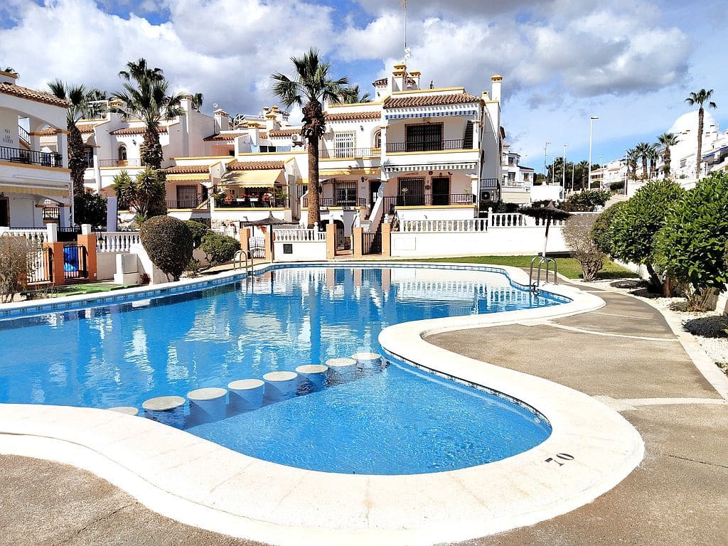 2 chambre Maison de Ville à vendre à Orihuela Costa avec piscine - 220 000 € (Ref: 9665445)