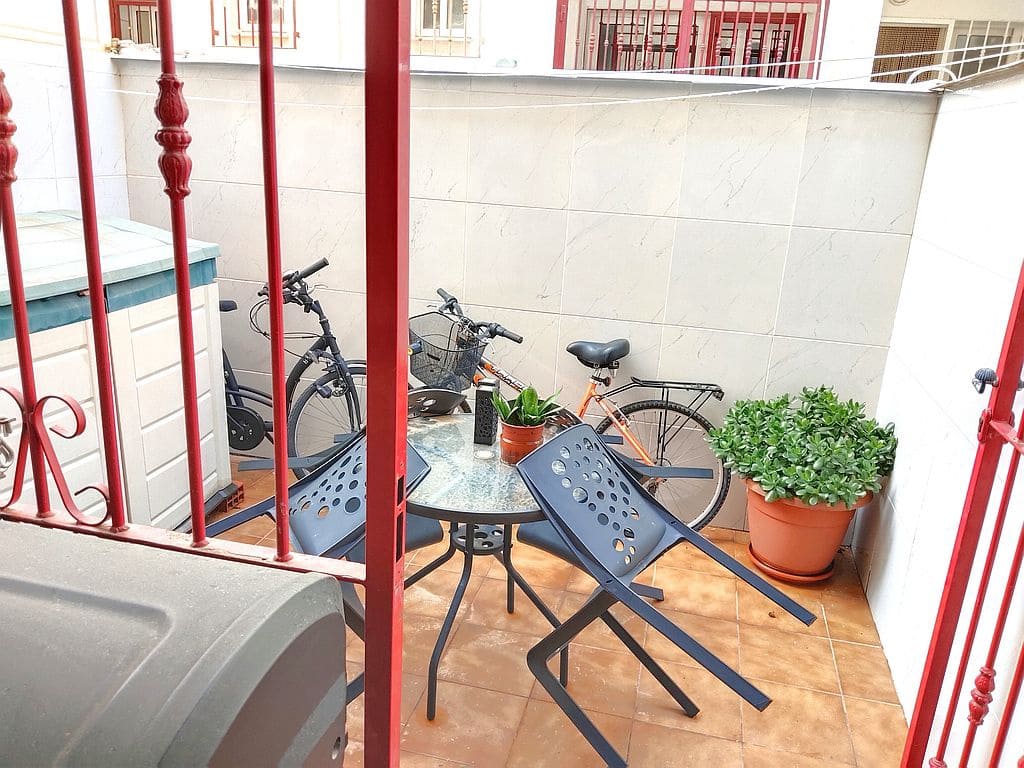 Casa de 3 habitaciones en Playa Flamenca en venta con piscina garaje - 180.000 € (Ref: 9676551)