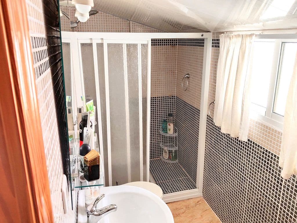 Casa de 3 habitaciones en Playa Flamenca en venta con piscina garaje - 180.000 € (Ref: 9676551)