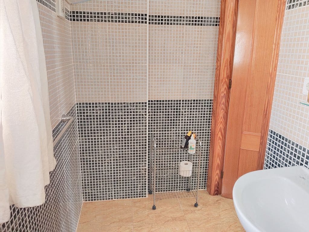 Casa de 3 habitaciones en Playa Flamenca en venta con piscina garaje - 180.000 € (Ref: 9676551)