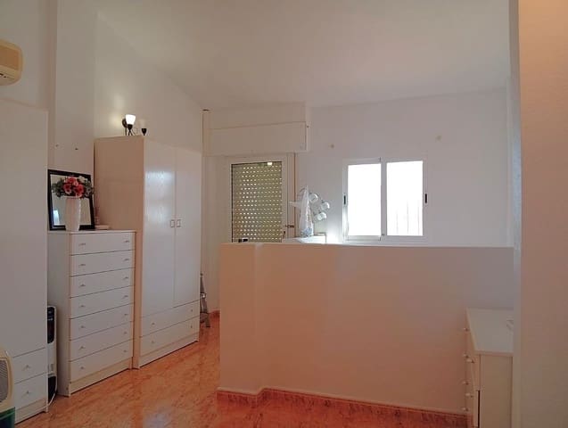 3 slaapkamer Huis te koop in Playa Flamenca, Orihuela met zwembad garage - € 180.000 (Ref: 9676551)