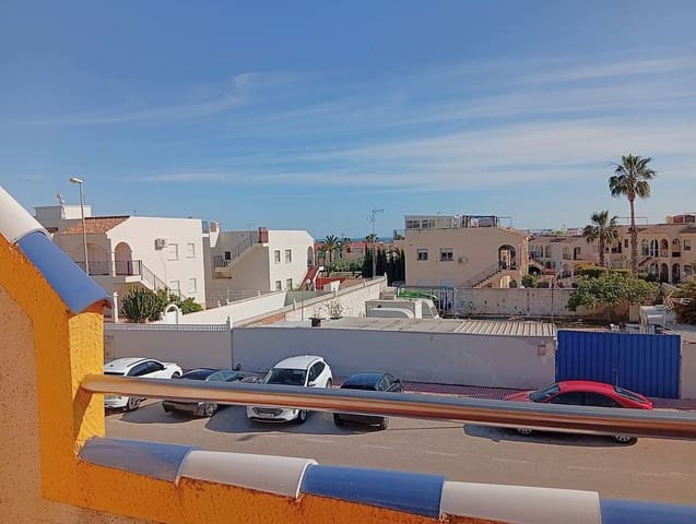 3 soveværelse Byhus til salg i Playa Flamenca, Orihuela med swimmingpool garage - € 180.000 (Ref: 9676551)
