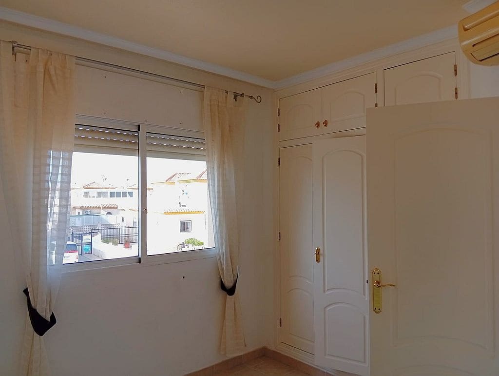 3 bedroom Townhouse for sale in Playa Flamenca with pool garage - € 275,000 (Ref: 9761468)