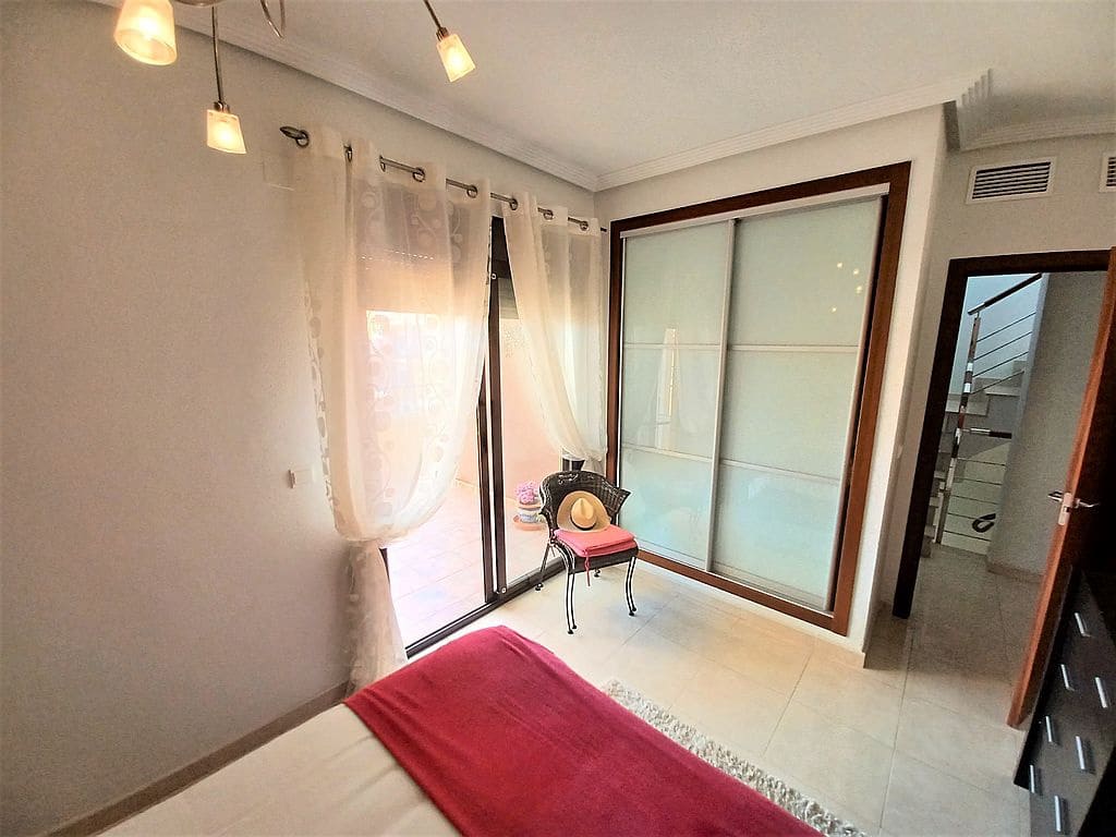 2 chambre Appartement à vendre à Orihuela Costa avec piscine - 225 000 € (Ref: 9801443)