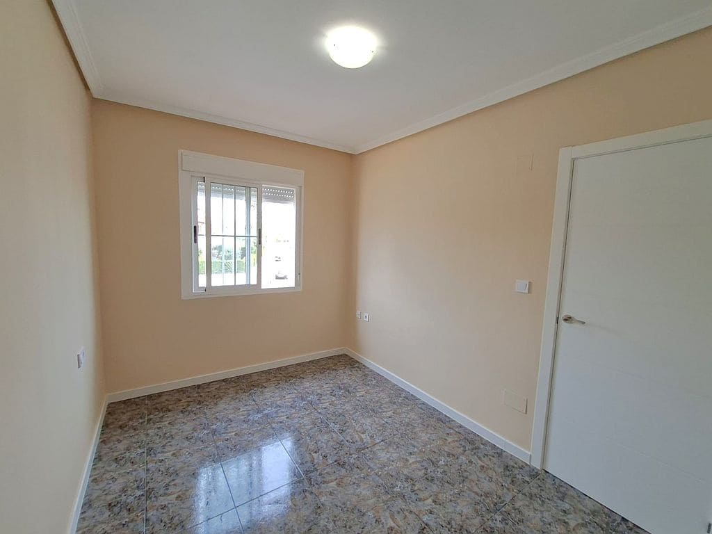 2 soveværelse Lejlighed til salg i Playa Flamenca med swimmingpool - € 179.000 (Ref: 9829777)