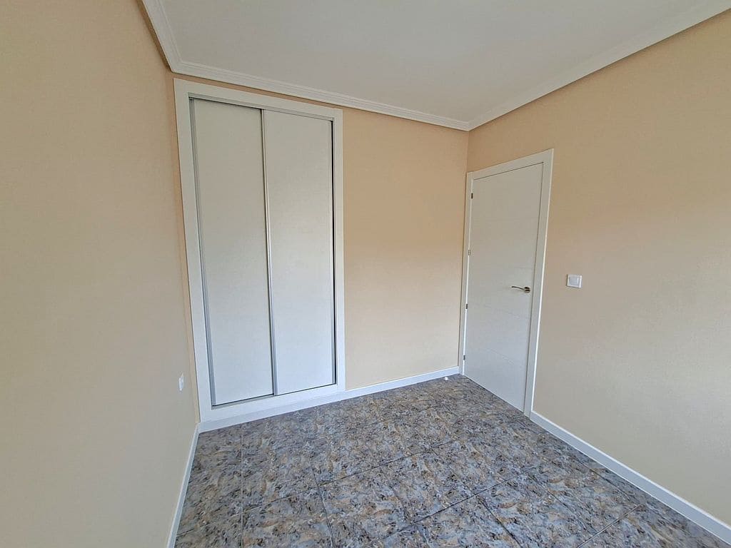 2 soveværelse Lejlighed til salg i Playa Flamenca med swimmingpool - € 179.000 (Ref: 9829777)