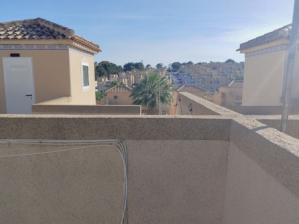 2 soveværelse Byhus til salg i Villamartin med swimmingpool garage - € 279.900 (Ref: 9861138)
