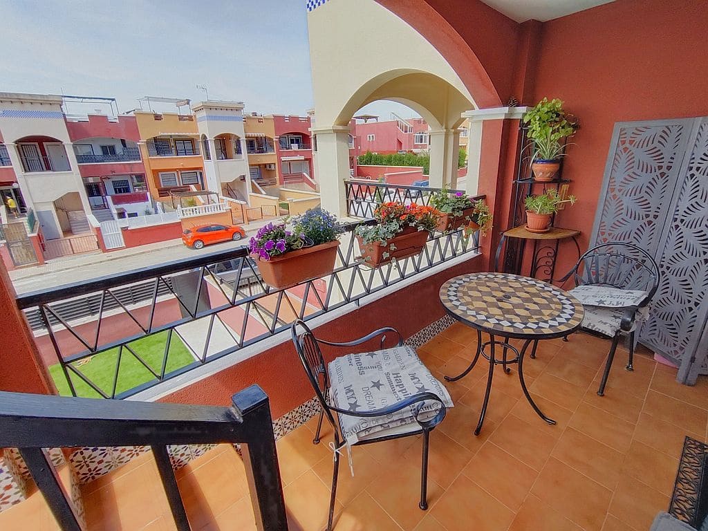 2 bedroom Apartment for sale in Dream Hills with pool garage - € 165,000 (Ref: 9893127)