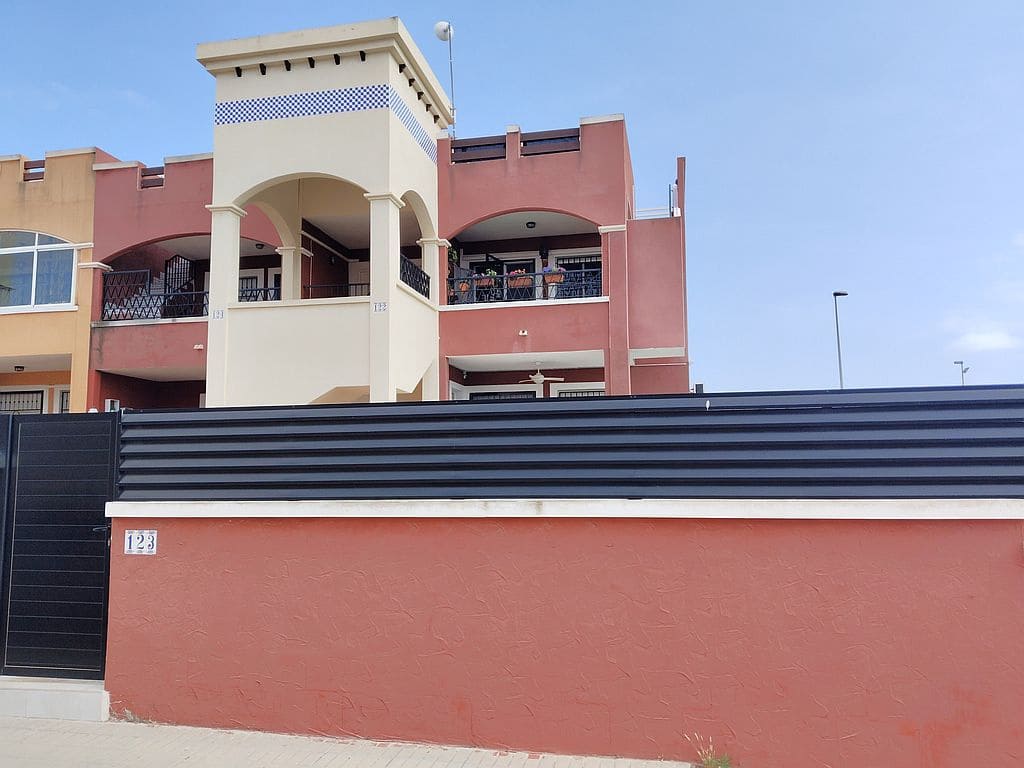 2 bedroom Apartment for sale in Dream Hills with pool garage - € 165,000 (Ref: 9893127)
